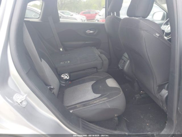1C4PJMCB5EW296461 Jeep Cherokee Altitude
