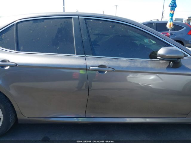 4T1C11AK8MU513670 Toyota CAMRY LE