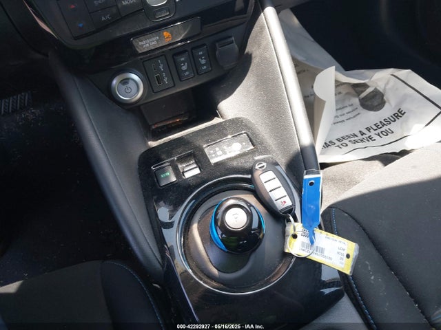 1N4CZ1CV4SC558120 Nissan 2025