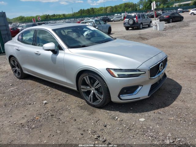 2022 VOLVO S60 7JRL12FL5NG173925