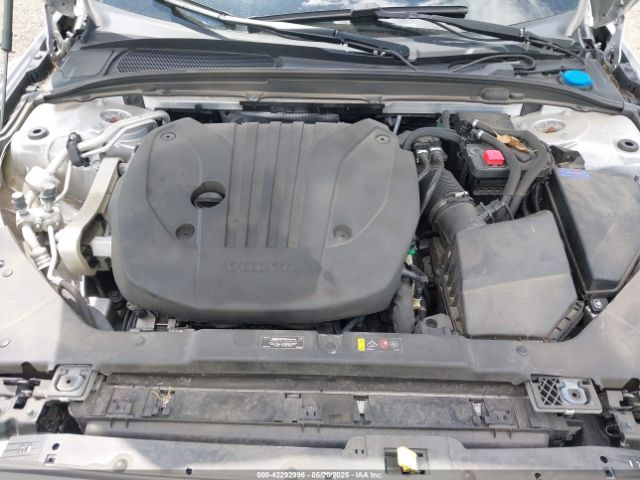 2022 VOLVO S60 7JRL12FL5NG173925 Photo 9