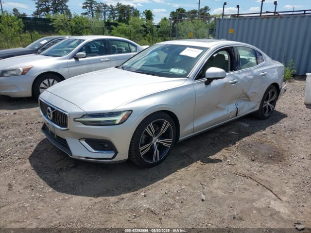 2022 VOLVO S60 7JRL12FL5NG173925 Photo 1