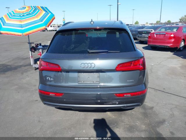 WA1CNAFY7K2117092 Audi Q5 45 Premium