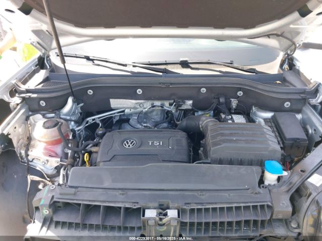 1V2DP2CA3JC599181 Volkswagen 2.0 tsi