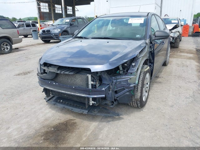 1G1PA5SG2E7188322 Chevrolet Cruze Ls Auto