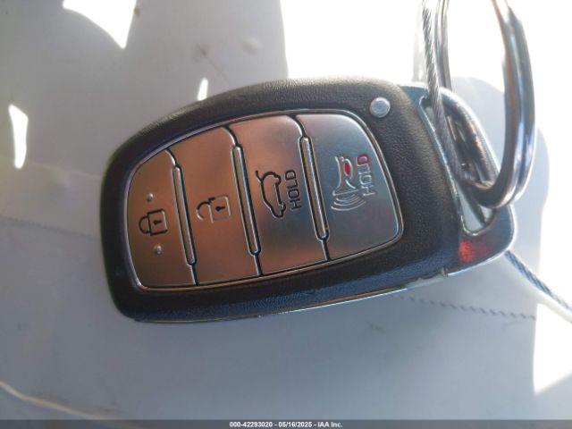 KMHC75LC7HU024498 Hyundai Ioniq Hybrid Sel