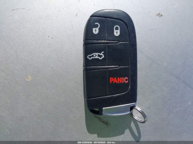 2016 CHRYSLER 200 1C3CCCAB4GN166805 Photo 10
