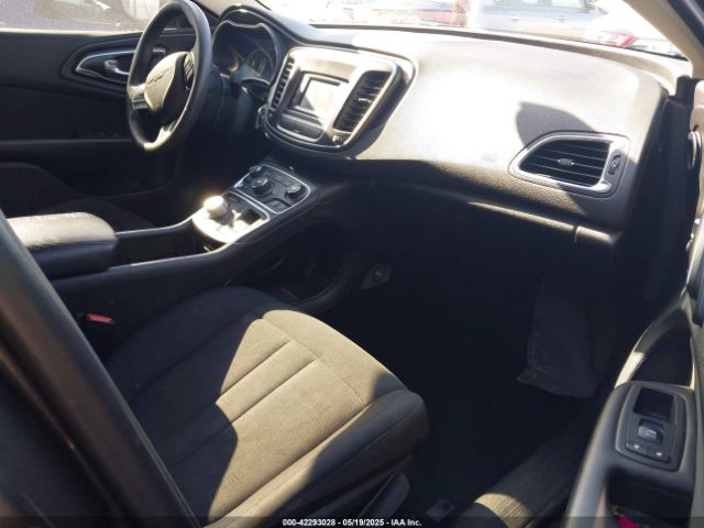 2016 CHRYSLER 200 1C3CCCAB4GN166805 Photo 4