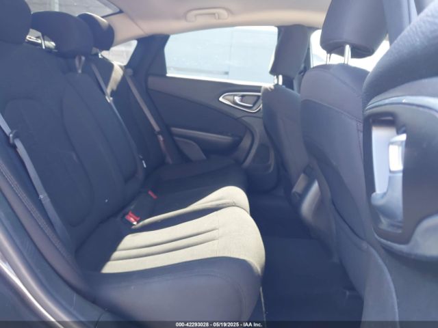 2016 CHRYSLER 200 1C3CCCAB4GN166805 Photo 7