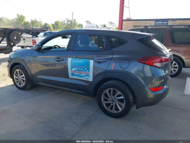 KM8J23A41HU576715 Hyundai TUCSON SE
