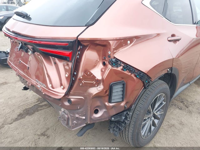 2T2GKCEZ1SC040979 Lexus Nx 350h Premium