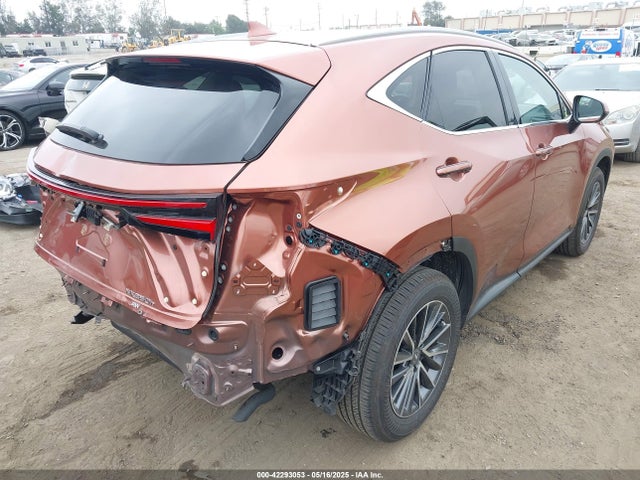 2T2GKCEZ1SC040979 Lexus Nx 350h Premium