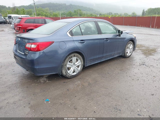 4S3BNAA67F3021244 Subaru Legacy 2.5i