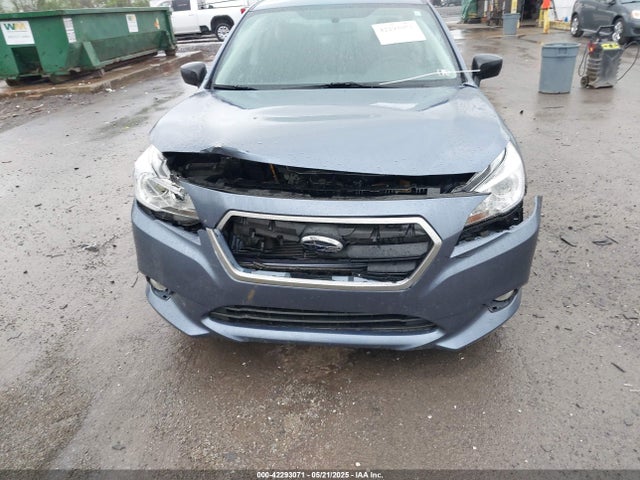 4S3BNAA67F3021244 Subaru Legacy 2.5i
