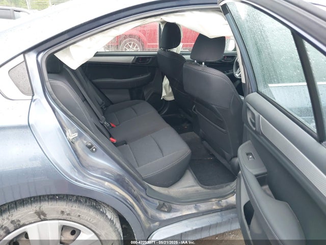 4S3BNAA67F3021244 Subaru Legacy 2.5i