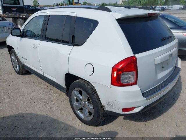 2011 JEEP COMPASS 1J4NT5FB9BD236543 Photo 2