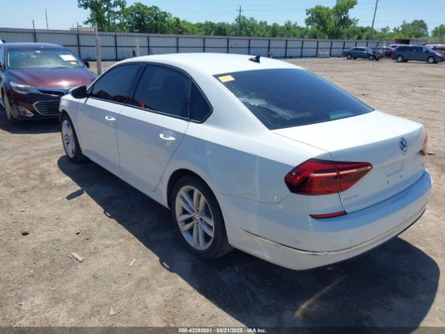 1VWLA7A36KC008789 Volkswagen Passat 2.0t Wolfsburg Edition
