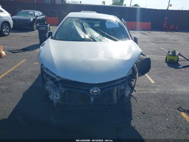 2T1BURHE4GC657644 Toyota COROLLA LE