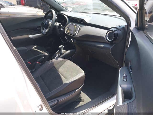 3N1CP5CUXKL508165 Nissan 2019