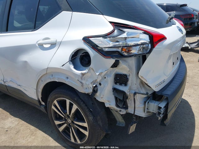 3N1CP5CUXKL508165 Nissan 2019