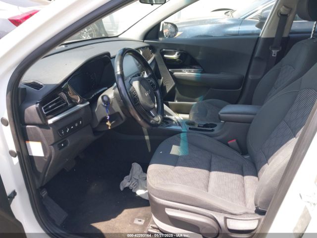 2022 KIA NIRO KNDCB3LC9N5547776 Photo 4