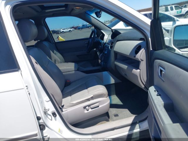 5FNYF4H9XFB034677 Honda Pilot Touring