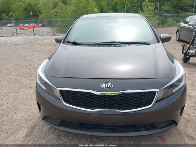 KIA FORTE LX 2018 3KPFL4A74JE190494 Image 12