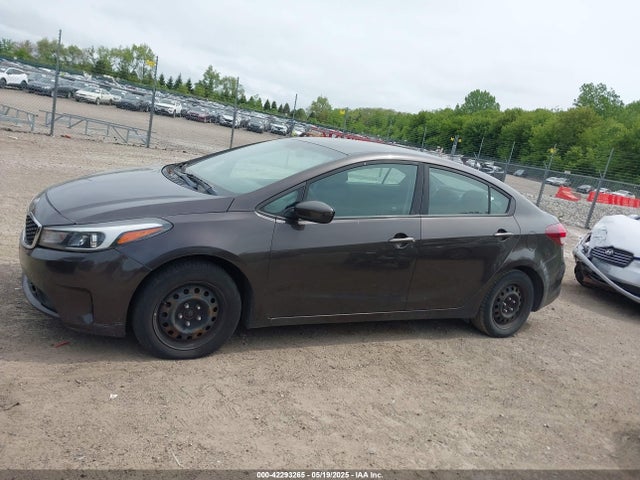 KIA FORTE LX 2018 3KPFL4A74JE190494 Image 14