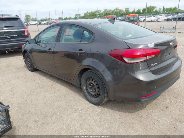 KIA FORTE LX 2018 3KPFL4A74JE190494 Image 3