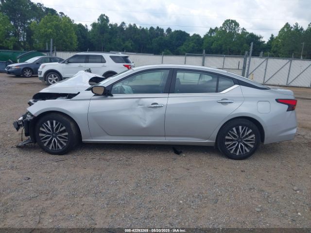 1N4BL4DV5SN357330 Nissan Altima Sv Fwd