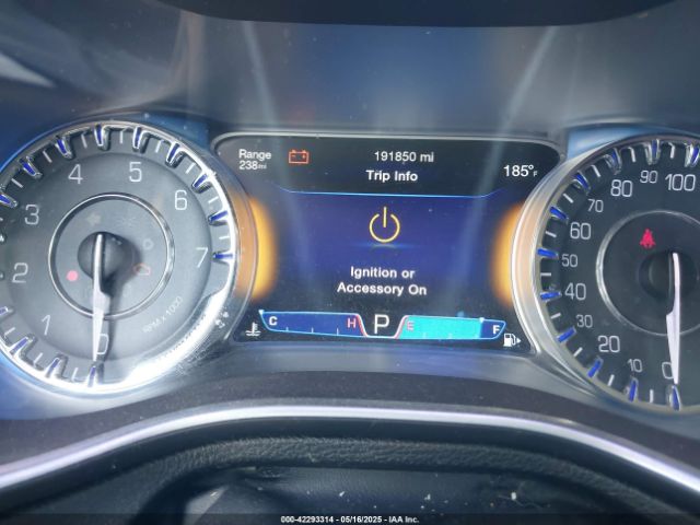 2015 CHRYSLER 200 1C3CCCCB1FN602599 Photo 6