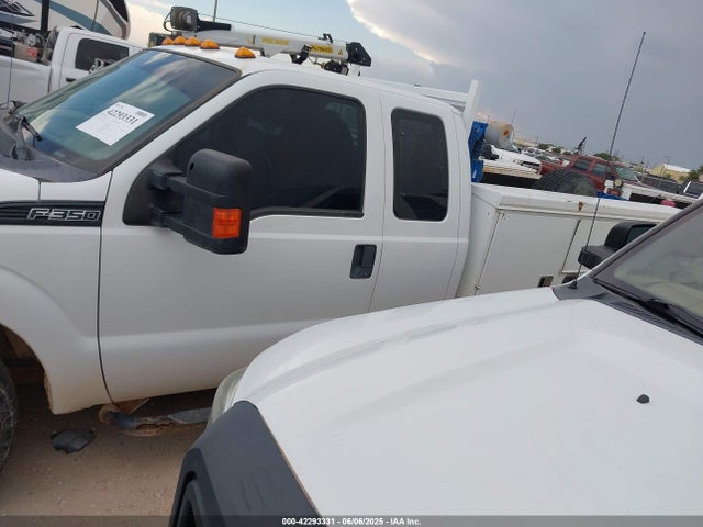 Ford F-350 Chassis Xl 2015 1FD7X3E68FEA71639 Image 14