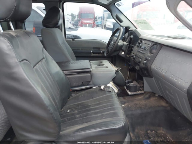 Ford F-350 Chassis Xl 2015 1FD7X3E68FEA71639 Image 5
