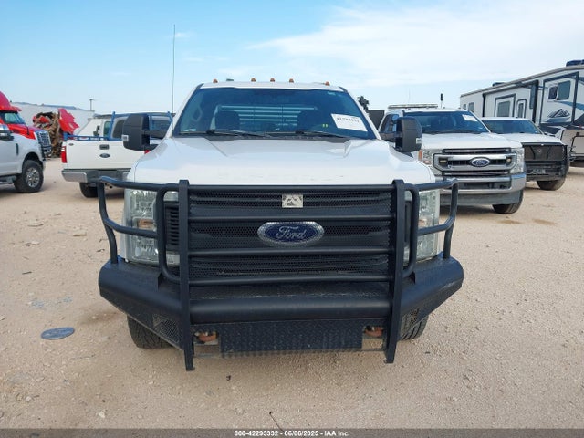 1FD7X3F68HEB54361 Ford F-350 Chassis Xl