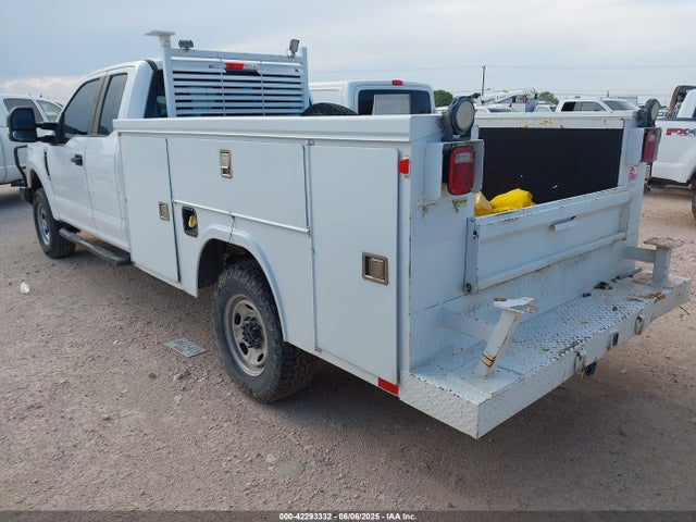 1FD7X3F68HEB54361 Ford F-350 Chassis Xl