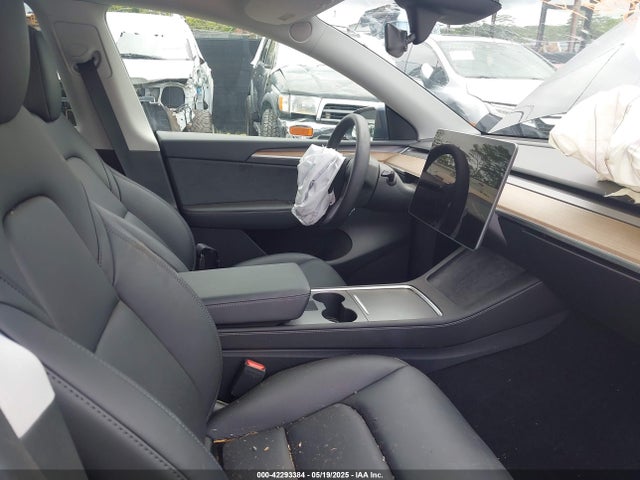 7SAYGDED5RF111338 Tesla 2024