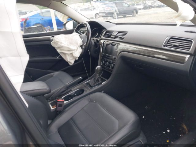 2018 VOLKSWAGEN PASSAT 1VWBA7A35JC011922 Photo 4