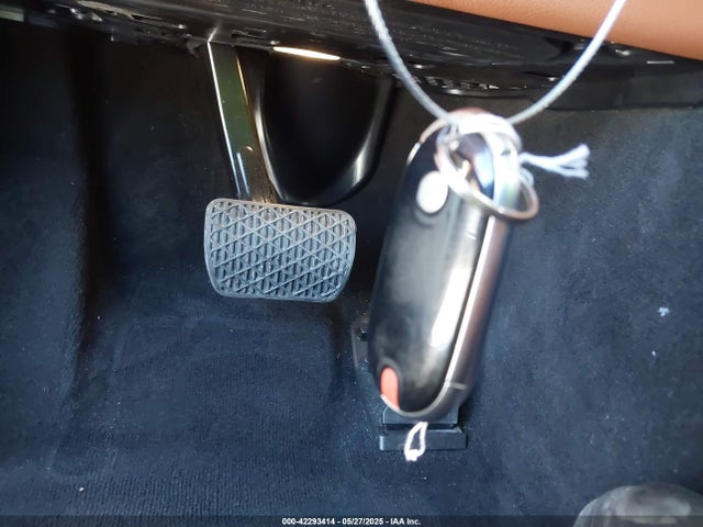 W1K6G7GB5MA017002 Mercedes-Benz m176