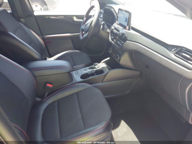 1FMCU0MN3SUA41592 Ford Escape St-line