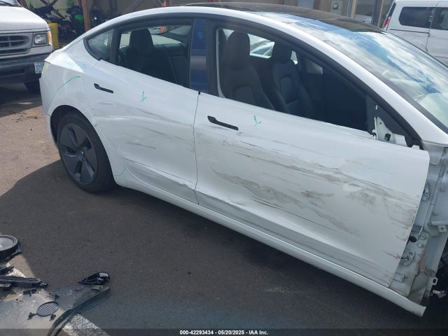 2022 TESLA MODEL 3 5YJ3E1EB6NF250964 Photo 5