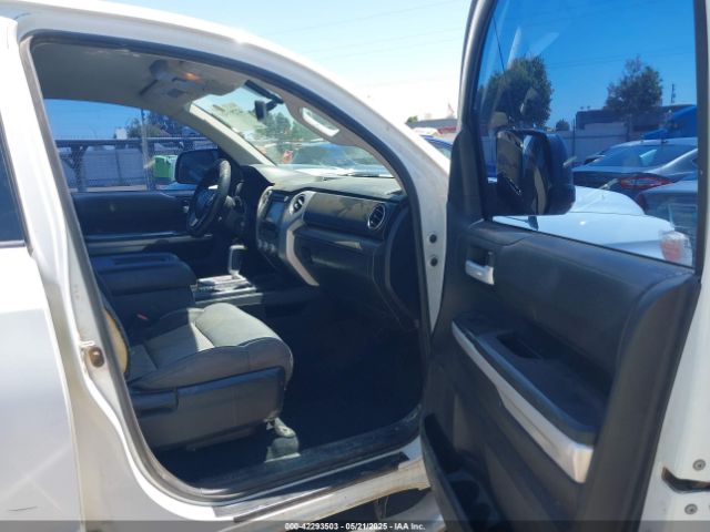 5TFRM5F19HX111450 Toyota Tundra Sr5 4.6l V8