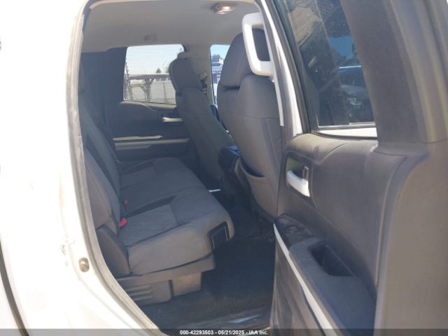 5TFRM5F19HX111450 Toyota Tundra Sr5 4.6l V8