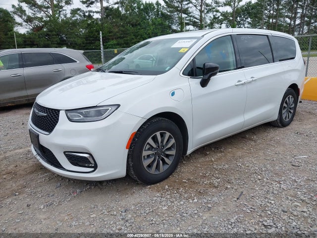 Chrysler Pacifica Hybrid Select 2024 2C4RC1S75RR103836 Image 2