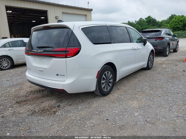 Chrysler Pacifica Hybrid Select 2024 2C4RC1S75RR103836 Image 4