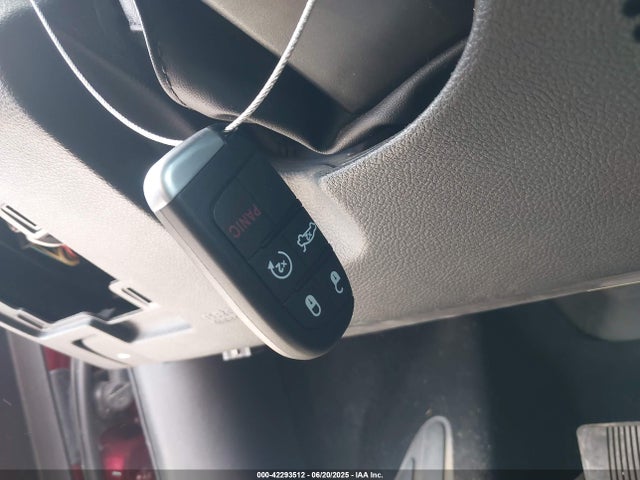1C3CCCBB0FN749465 Chrysler 200