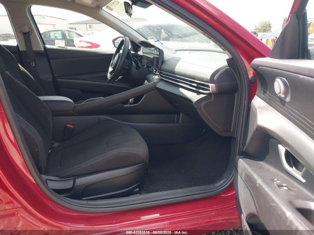 KMHLM4DG8RU785742 Hyundai ELANTRA SEL