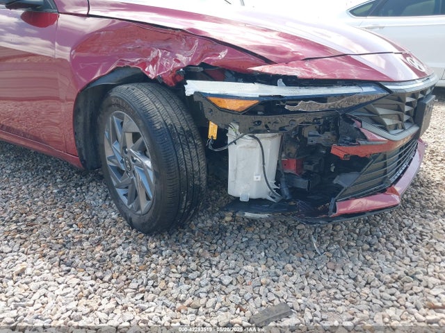 KMHLM4DG8RU785742 Hyundai ELANTRA SEL