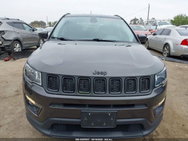 3C4NJCBB9KT833210 Jeep Compass