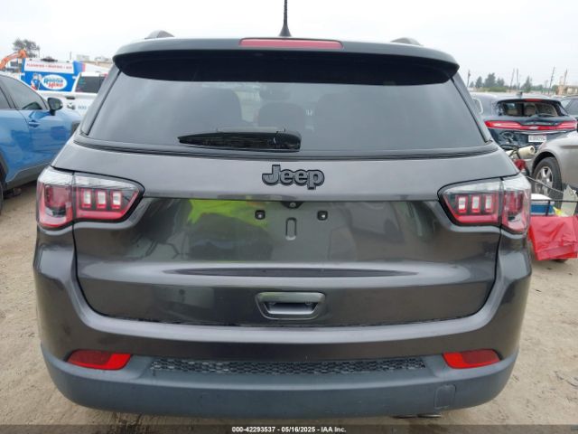 3C4NJCBB9KT833210 Jeep Compass