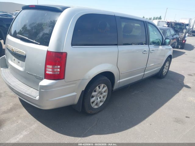 2010 CHRYSLER TOWN & COUNTRY 2A4RR4DE7AR103976 Photo 3